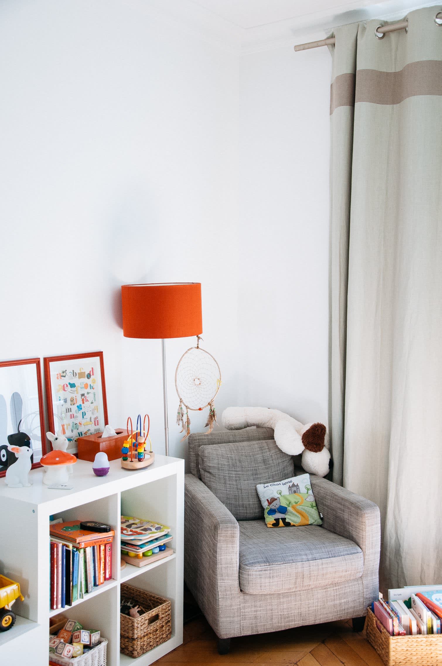 House Tour: An Eclectic, Happy Apartment in Paris | Apartment Therapy